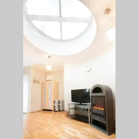 Old Town Heart Studio Apartment *